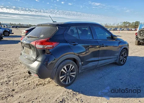 2018 Nissan Kicks S from USA, damaged, VIN 3N1CP5CUXJL537597